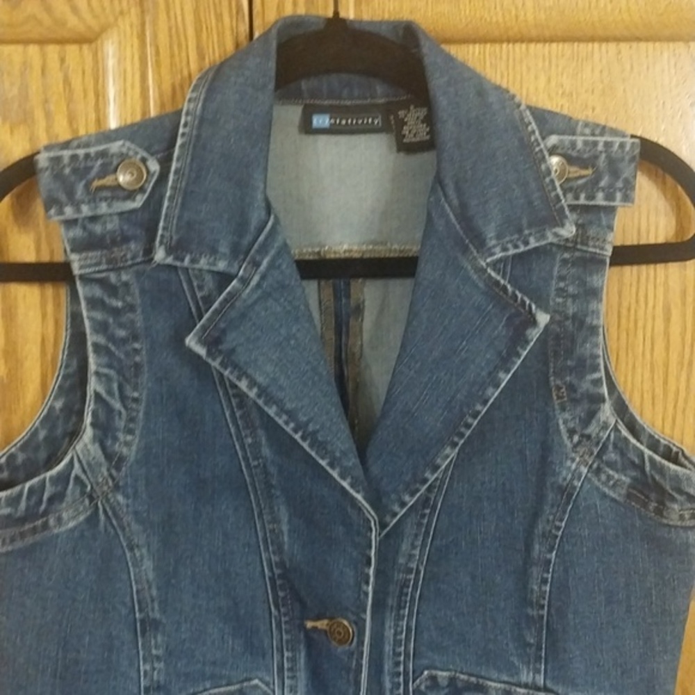 Relativity Women's Denim Vest Size Small Medium Blue Wash Y2K Western Indie 90's - Picture 3 of 12